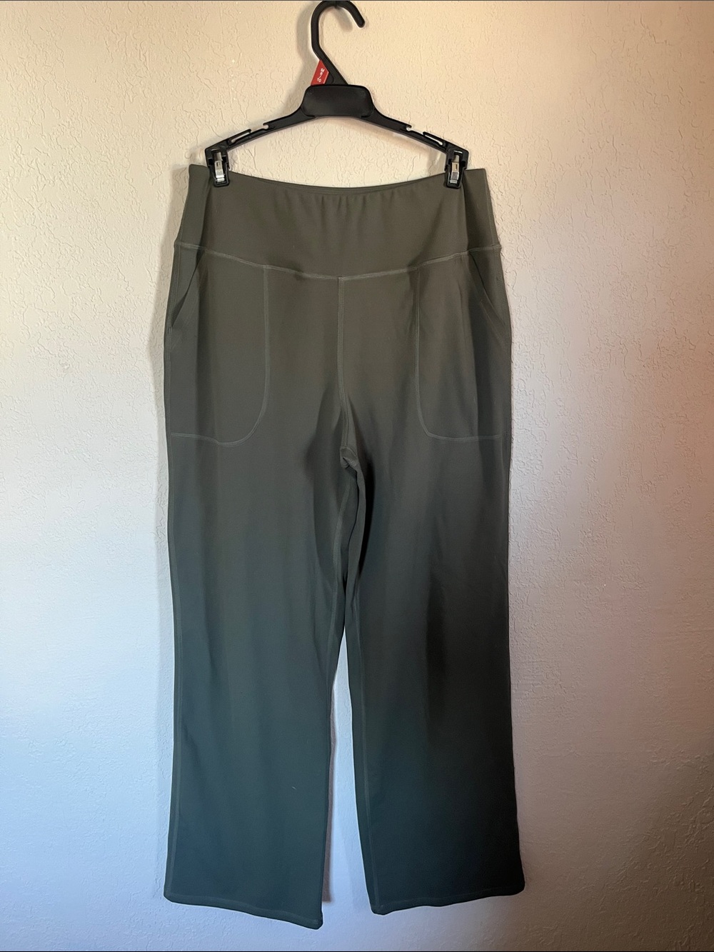 High-Rise Olive Wide-Leg Active Pants with Front Pockets